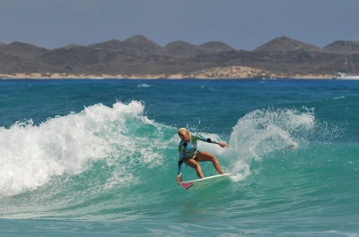 surf in Fuerteventura roundhouse